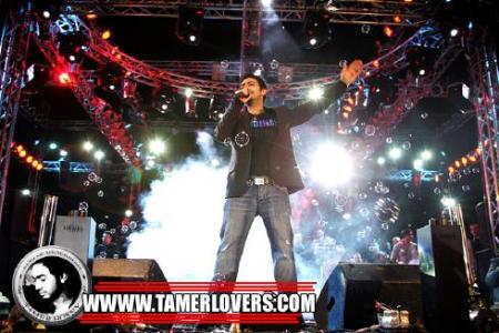 tamer hosny  live 